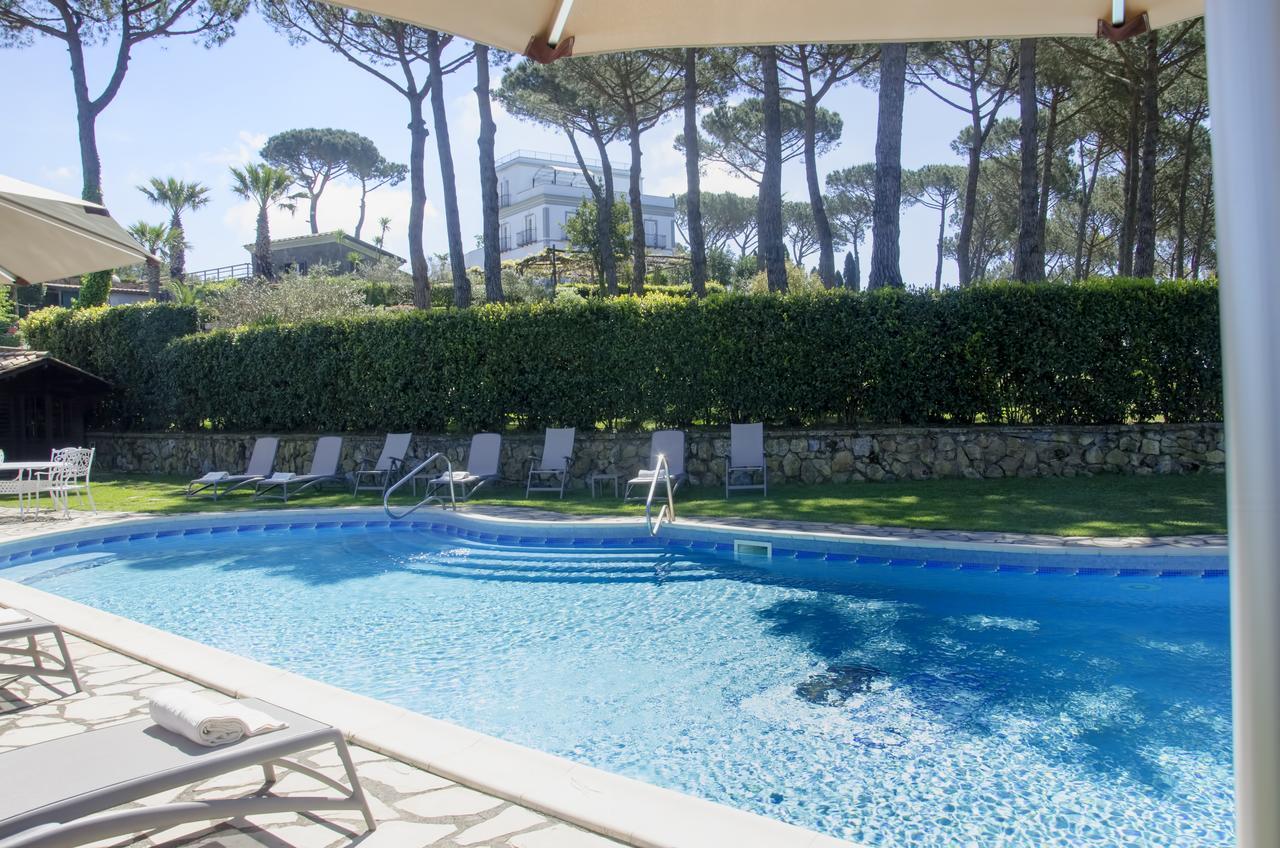 Oasi Olimpia Relais Hotel SantʼAgata sui Due Golfi Buitenkant foto